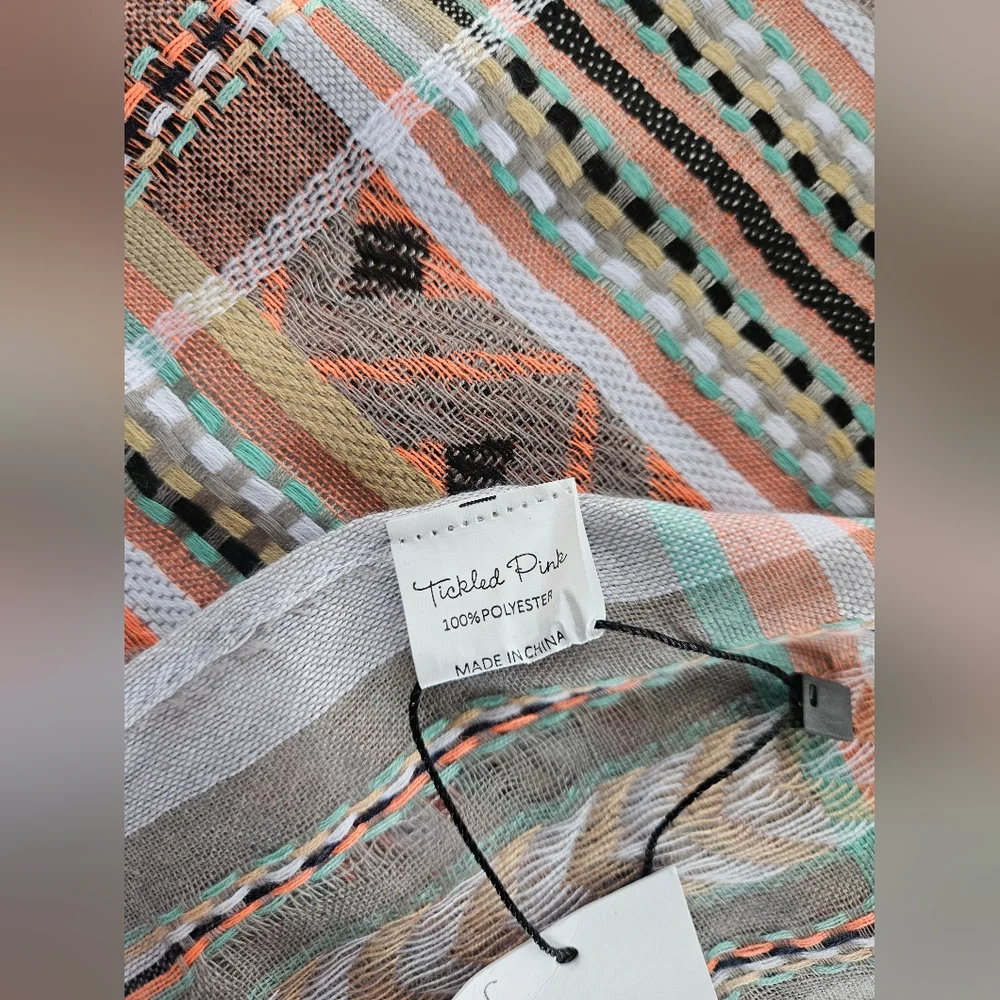 NWT TICKLED PINK Gray Aztec Plaid Tassel Scarf | SZ 70